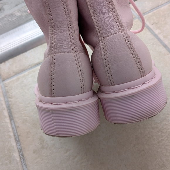 Dr. Martens 1460 In Pink Mono - Picture 6 of 6